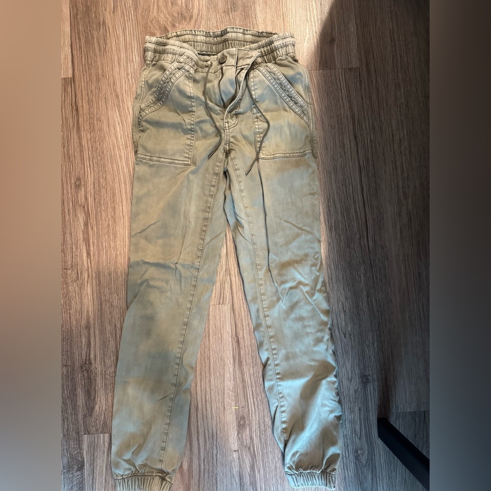 American Eagle Outfitters Olive Jogger Pants